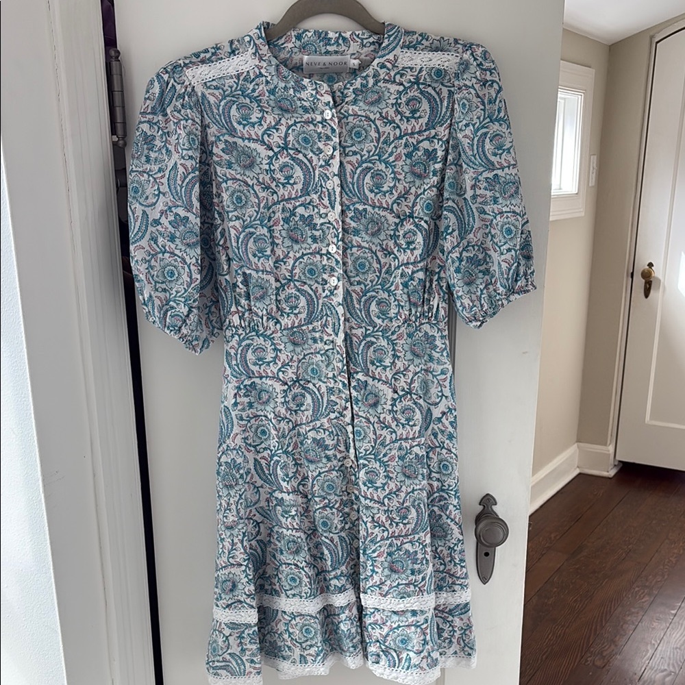 Neve & Noore Isabelle Aquamarine Dress size Small
